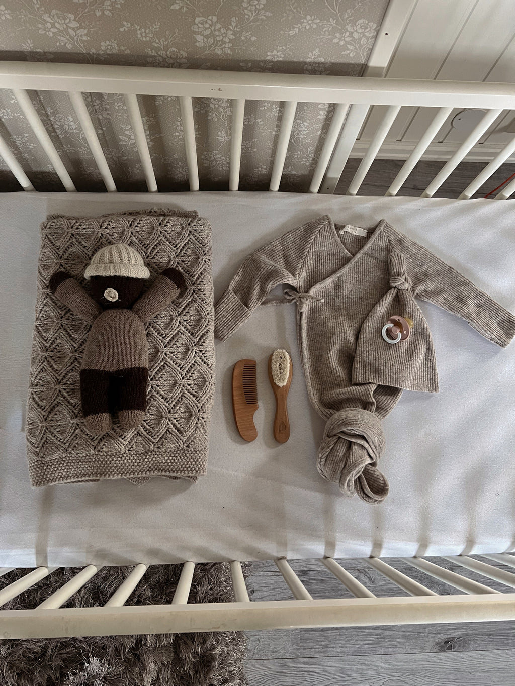 Flora Strikket ullteppe - Beige Melange