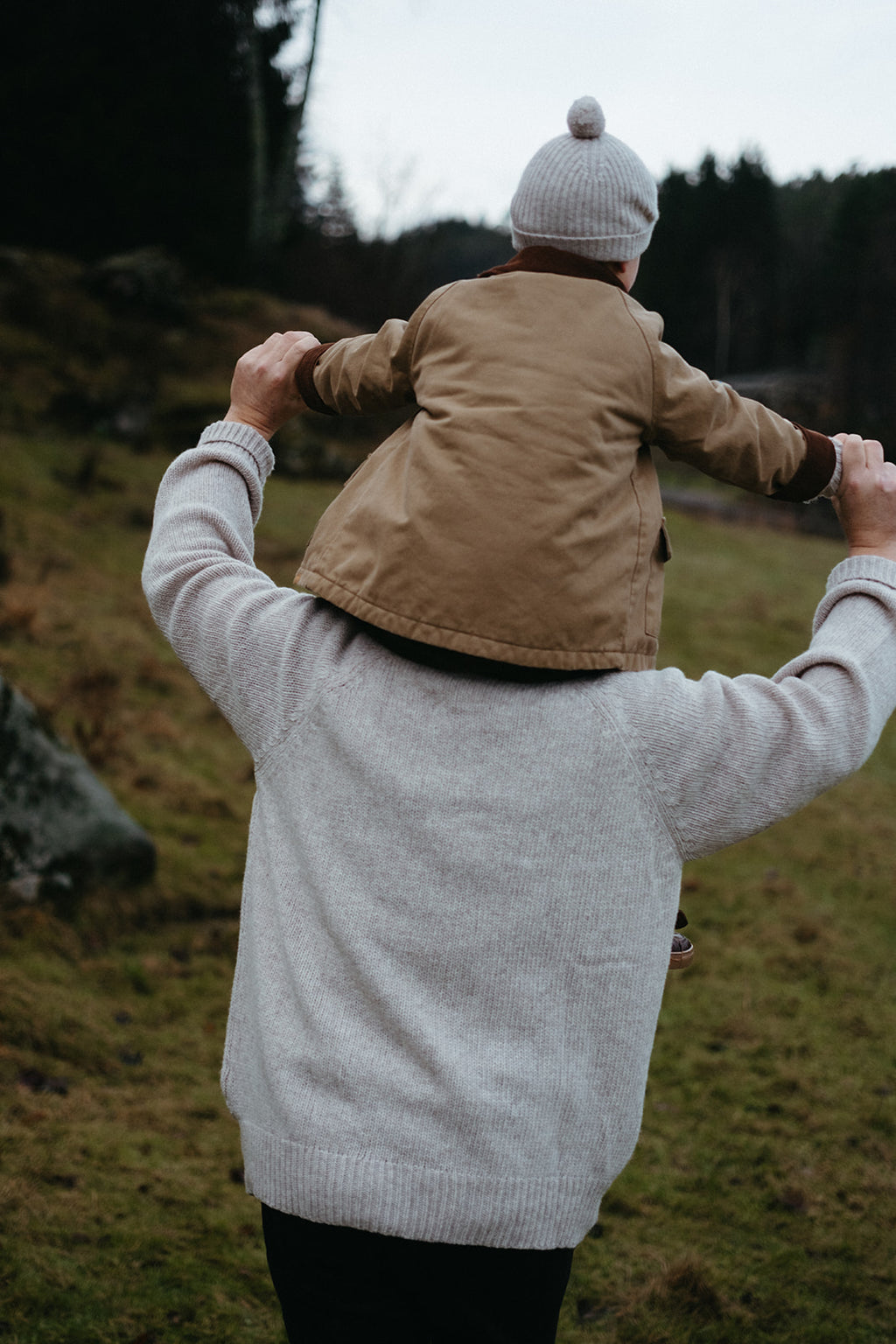 Luna Strikket lue i merinoull- Beige Melange