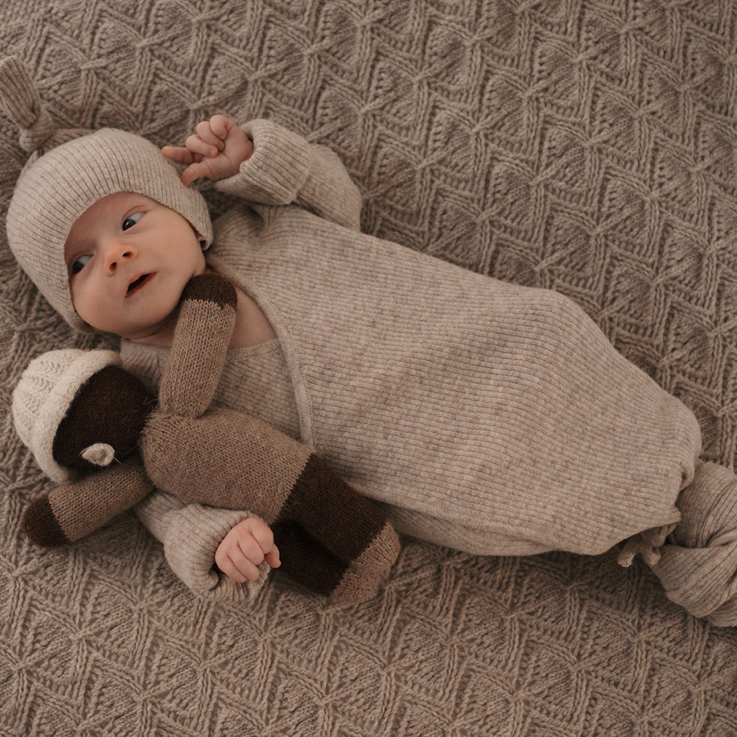 Hazel Knyttet Babypysj - Beige Melange